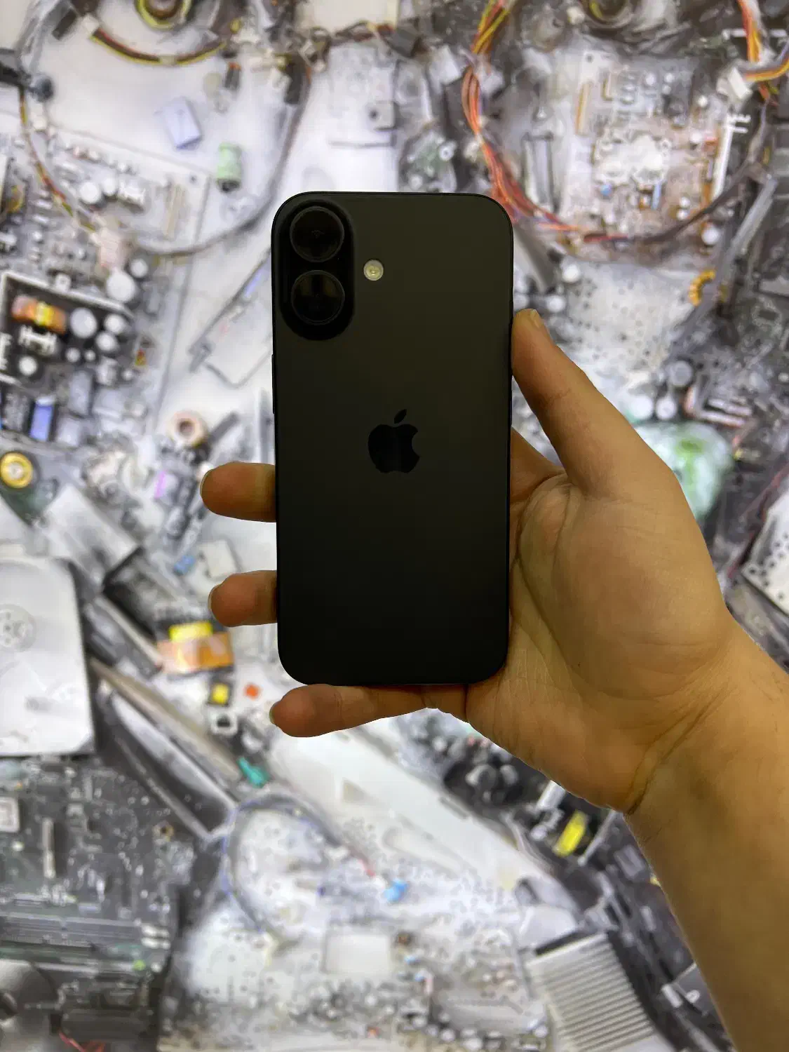 ایفون ۱۷نرمال ۲۵۶ کارتن اصلی گارانتی دار|موبایل|اصفهان, مفتح|دیوار