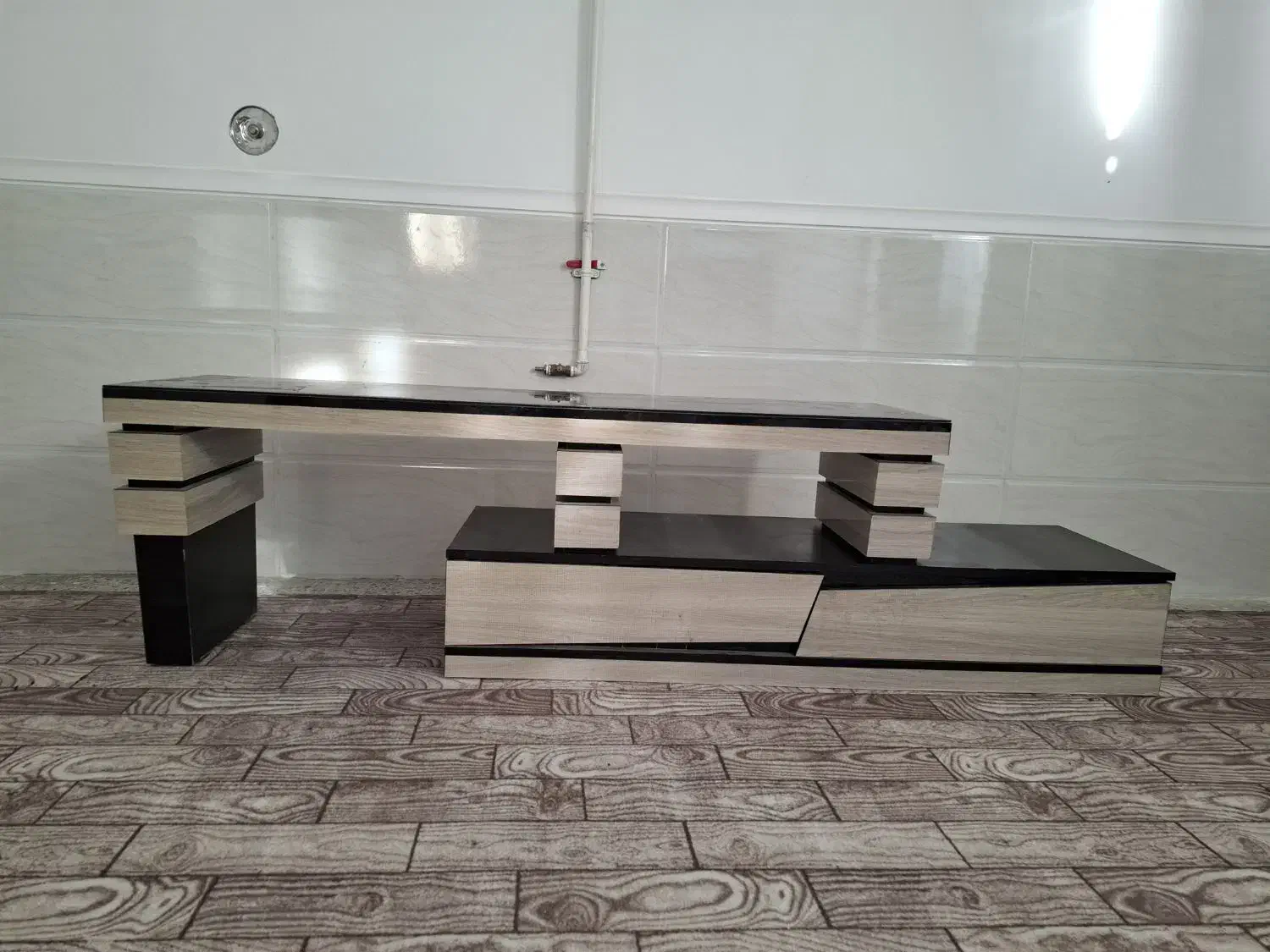 زیر تلویزیون|میز تلویزیون|ارسنجان, |دیوار