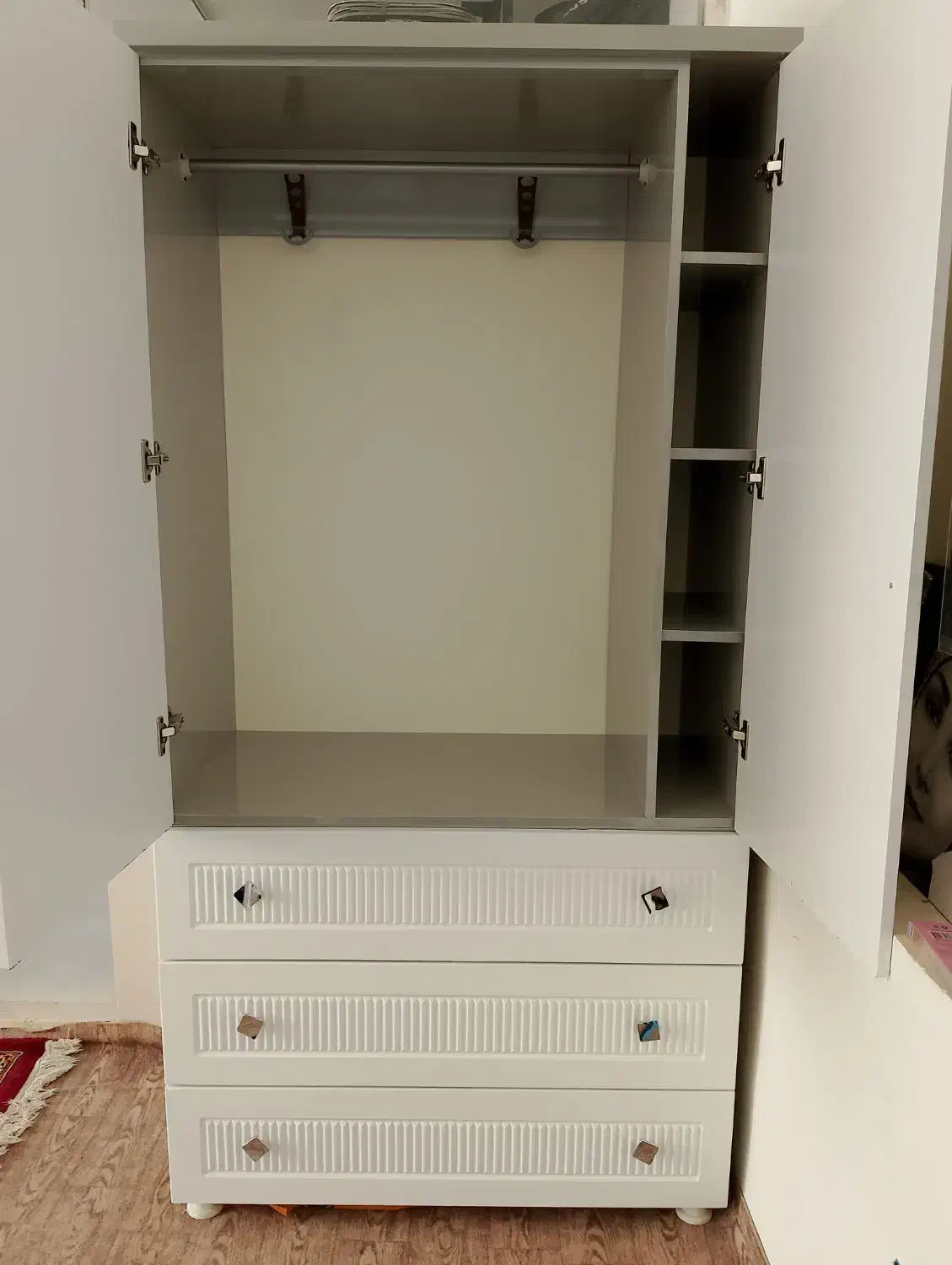 کمد نو|جاکفشی، کمد، دراور|مشهد, هفده شهریور|دیوار