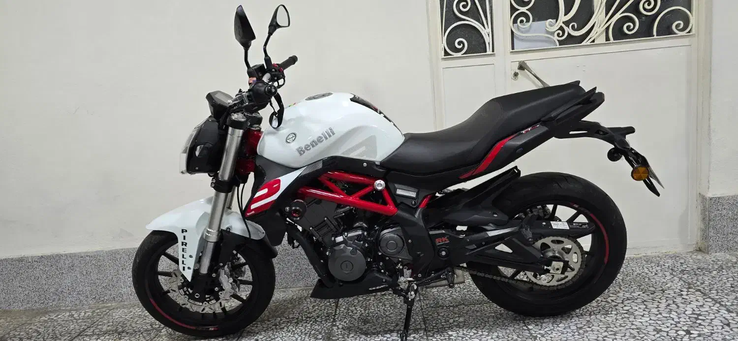 بنلی 300 مدل 1403|موتورسیکلت|بندر انزلی, لاله|دیوار