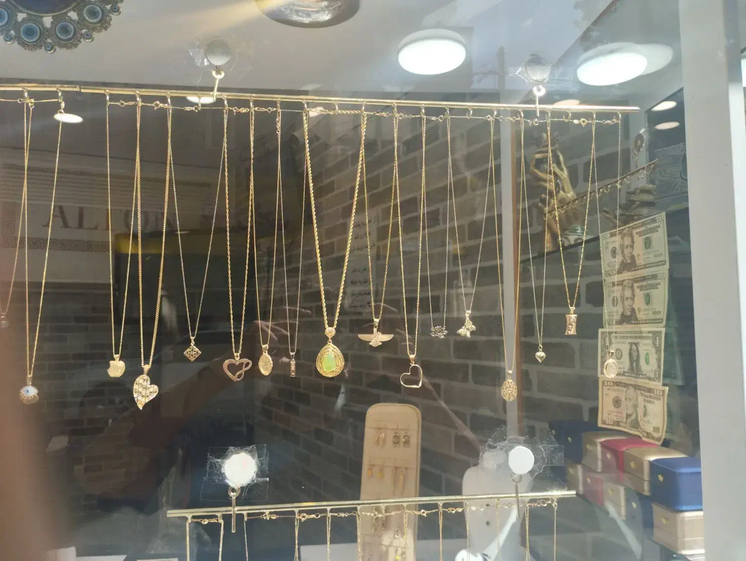 طلا بصورت نقد و اقساط با ضمانت سند ملک و طلا|جواهرات|کرمانشاه, |دیوار