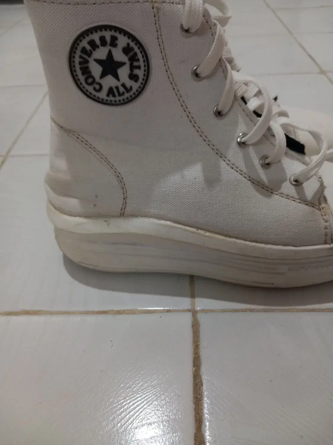 نیم بوت|کیف، کفش، کمربند|بروجرد, |دیوار