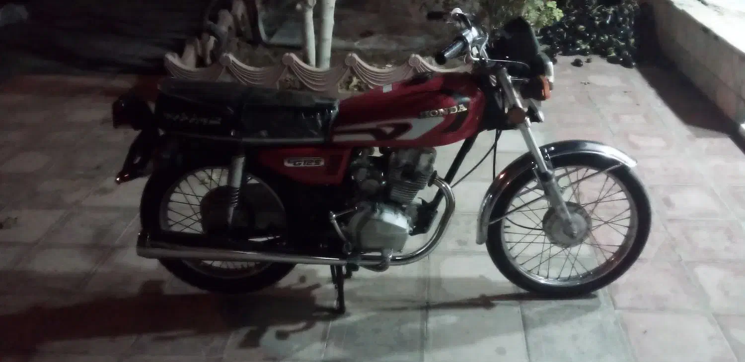 مدل ۱۳۴|موتورسیکلت|ششطراز, |دیوار