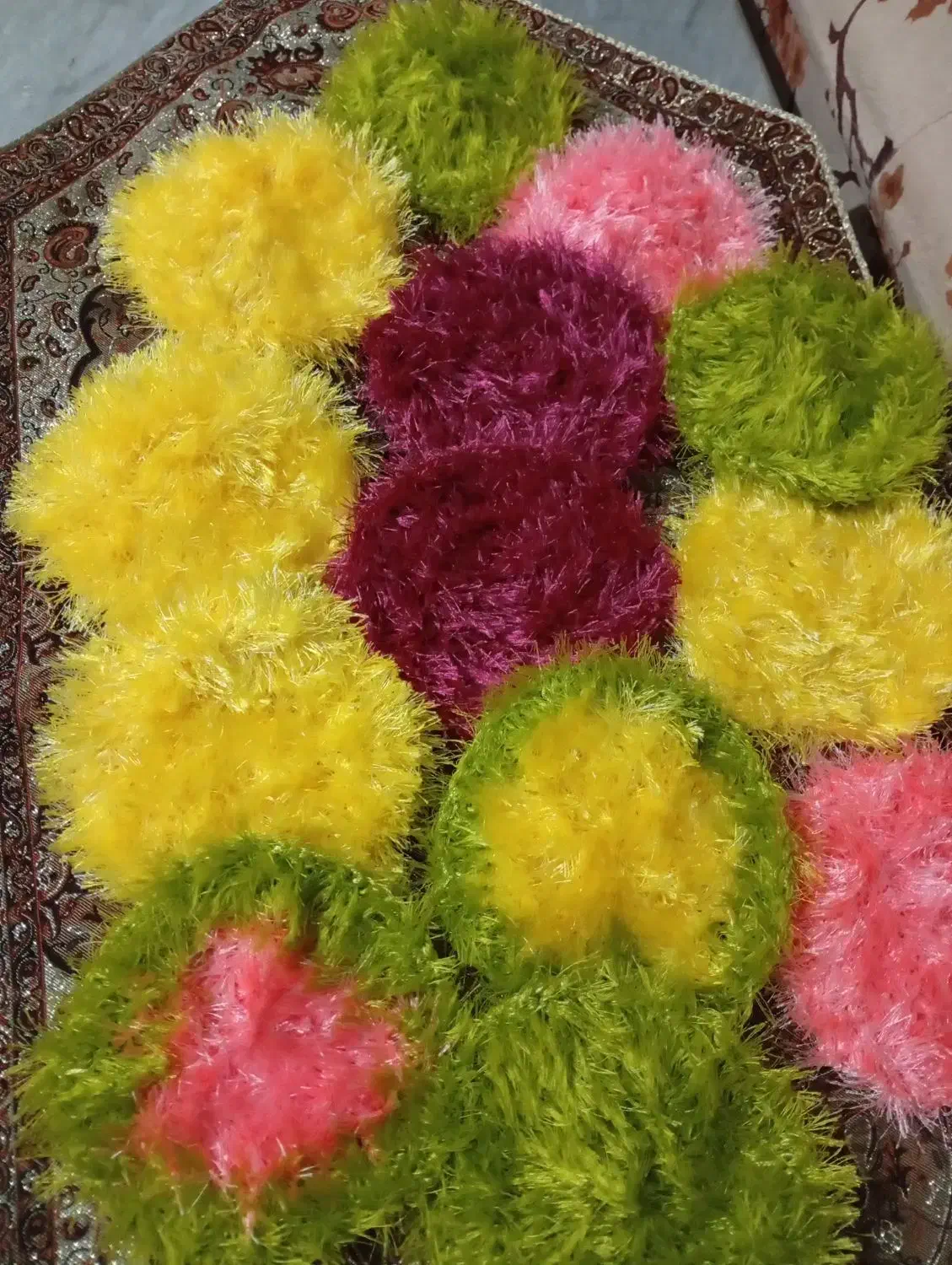 بافتنی و صنایع دستی|لباس|نشتارود, |دیوار