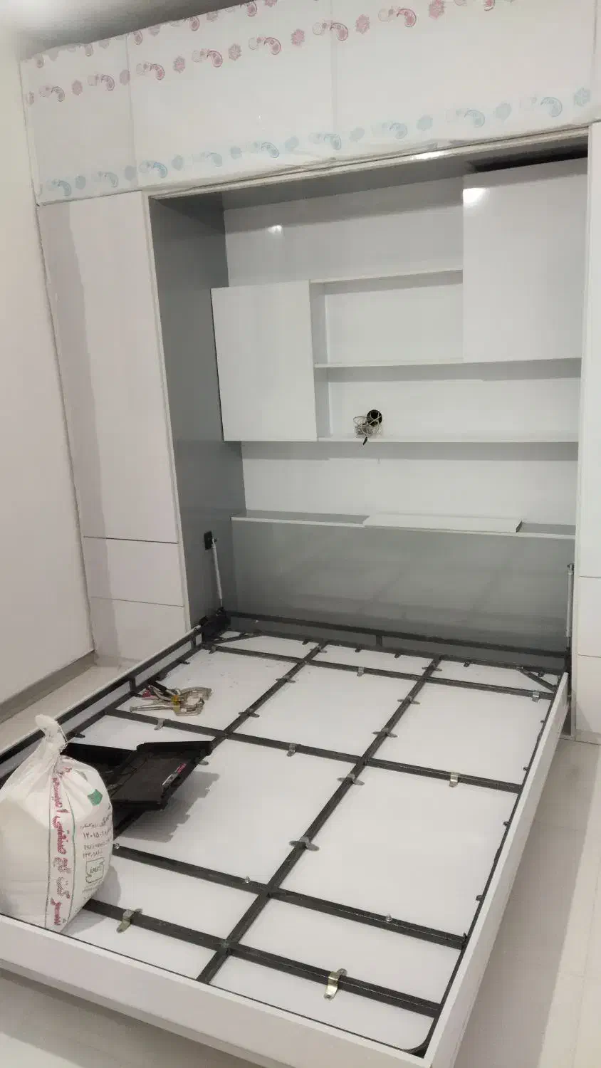 طراحی و ساخت تخت تاشو دو و یک نفره|تخت و سرویس خواب|اراک, |دیوار