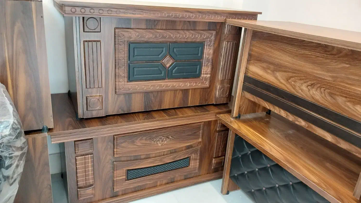 لوازم اداری وآرایشگاه|مبلمان اداری|شاهین دژ, |دیوار