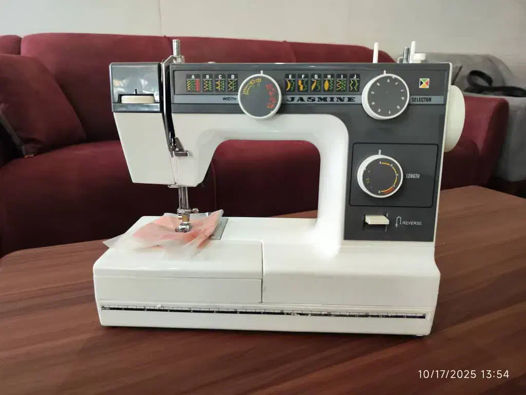 چرخ خیاطی آکبند زیر قیمت|چرخ خیاطی و ریسندگی|سیرجان, |دیوار