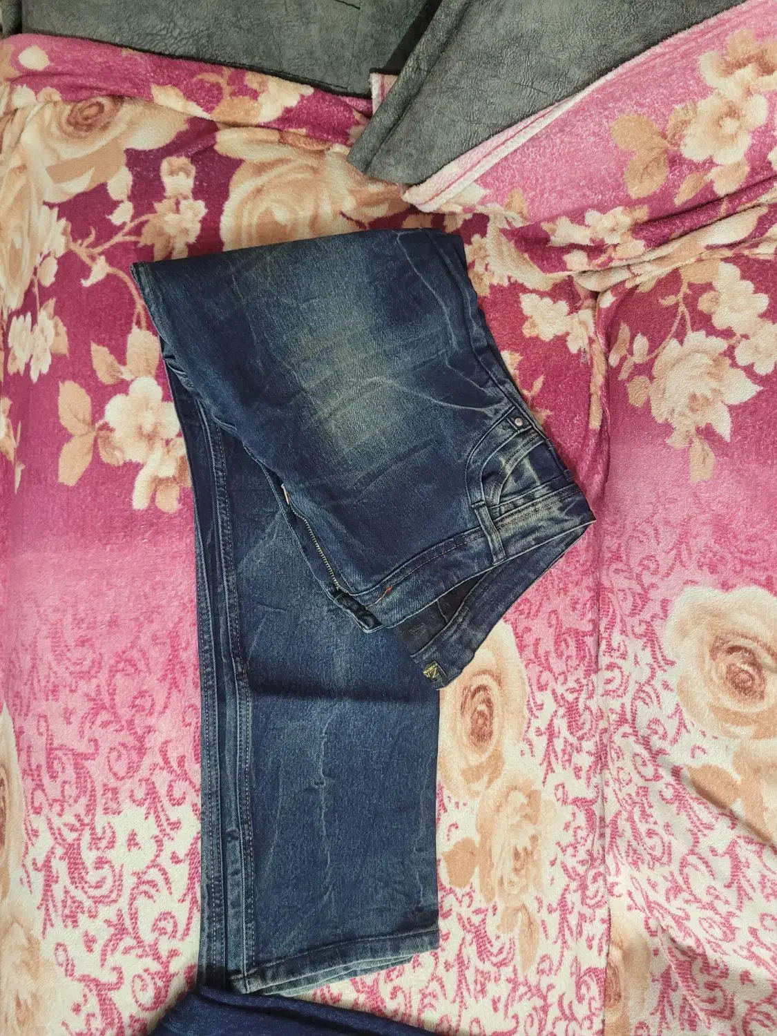 شلوار لی زنانه ۵۲|لباس|قم, شهرک مهدیه (مدرس)|دیوار