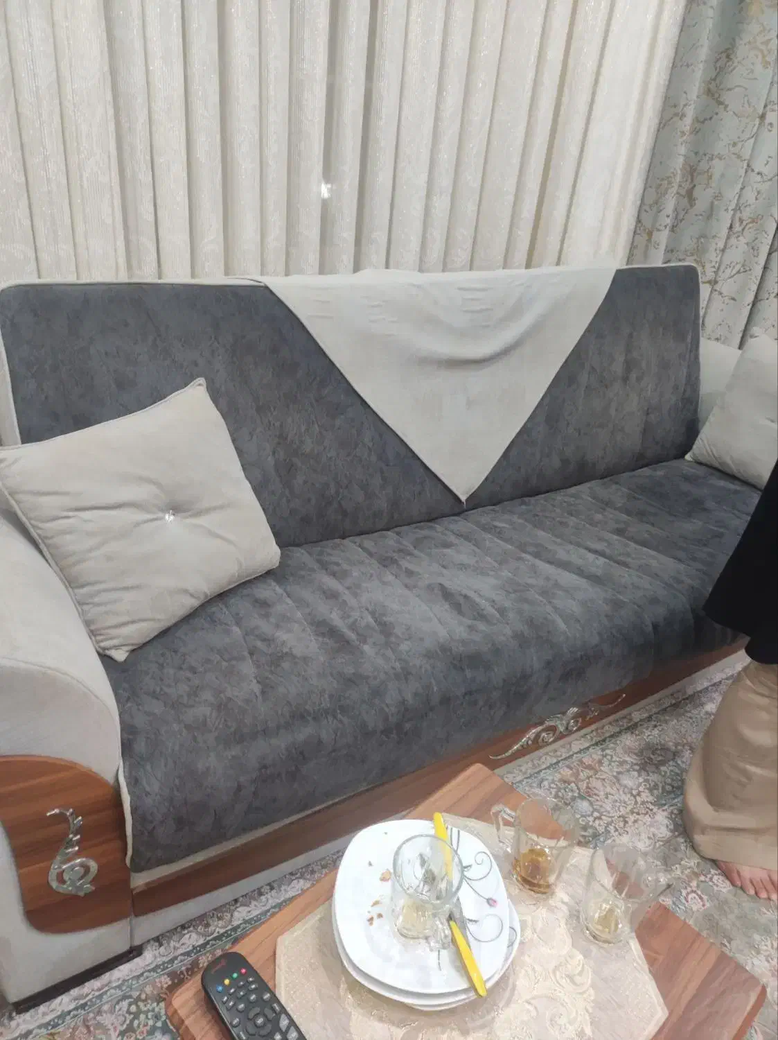 مبل تخت خواب شو|مبلمان خانگی و میز عسلی|لاهیجان, لیالستان|دیوار