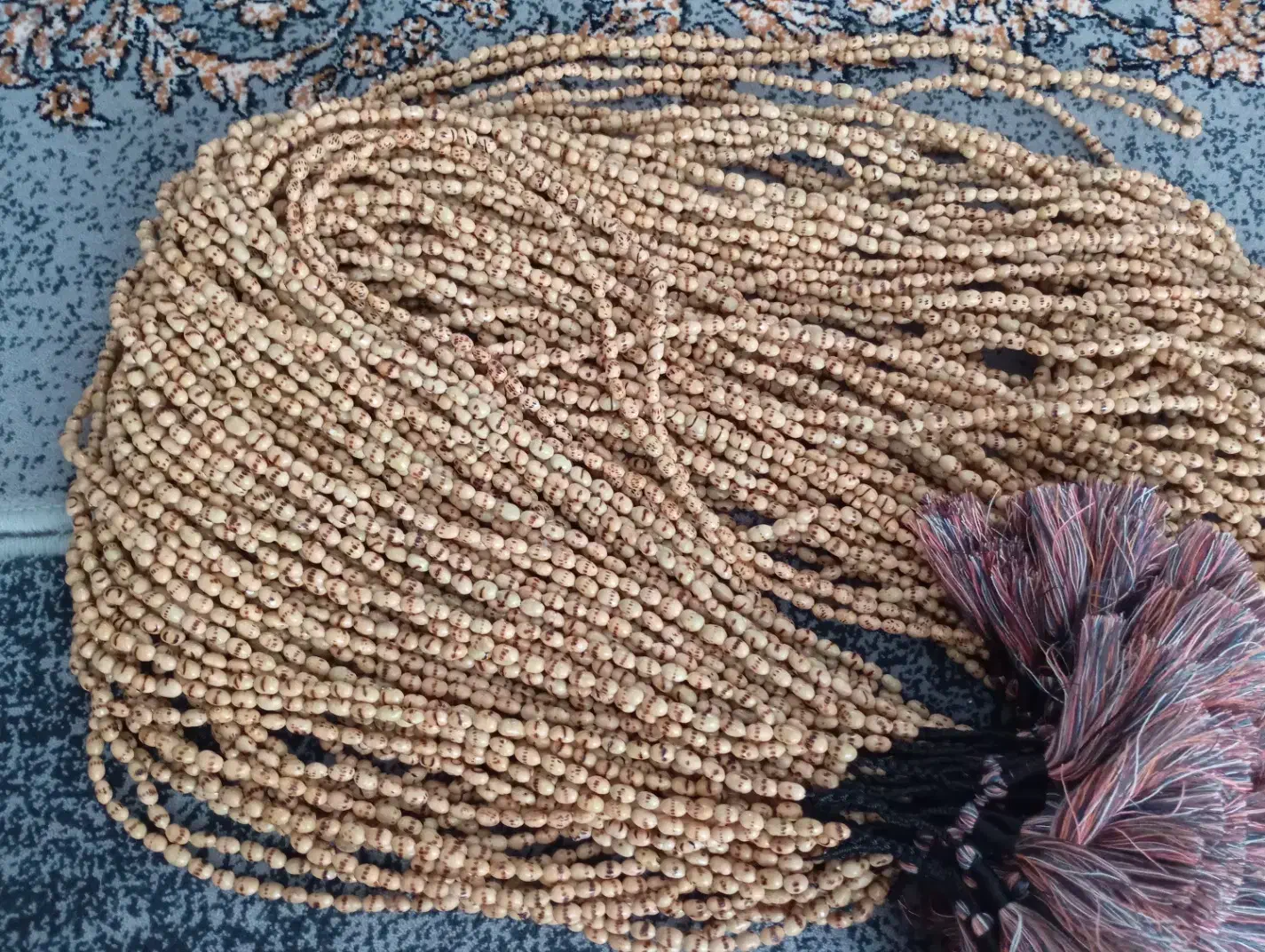 تسبیح قزوان|بدلیجات|مریوان, |دیوار