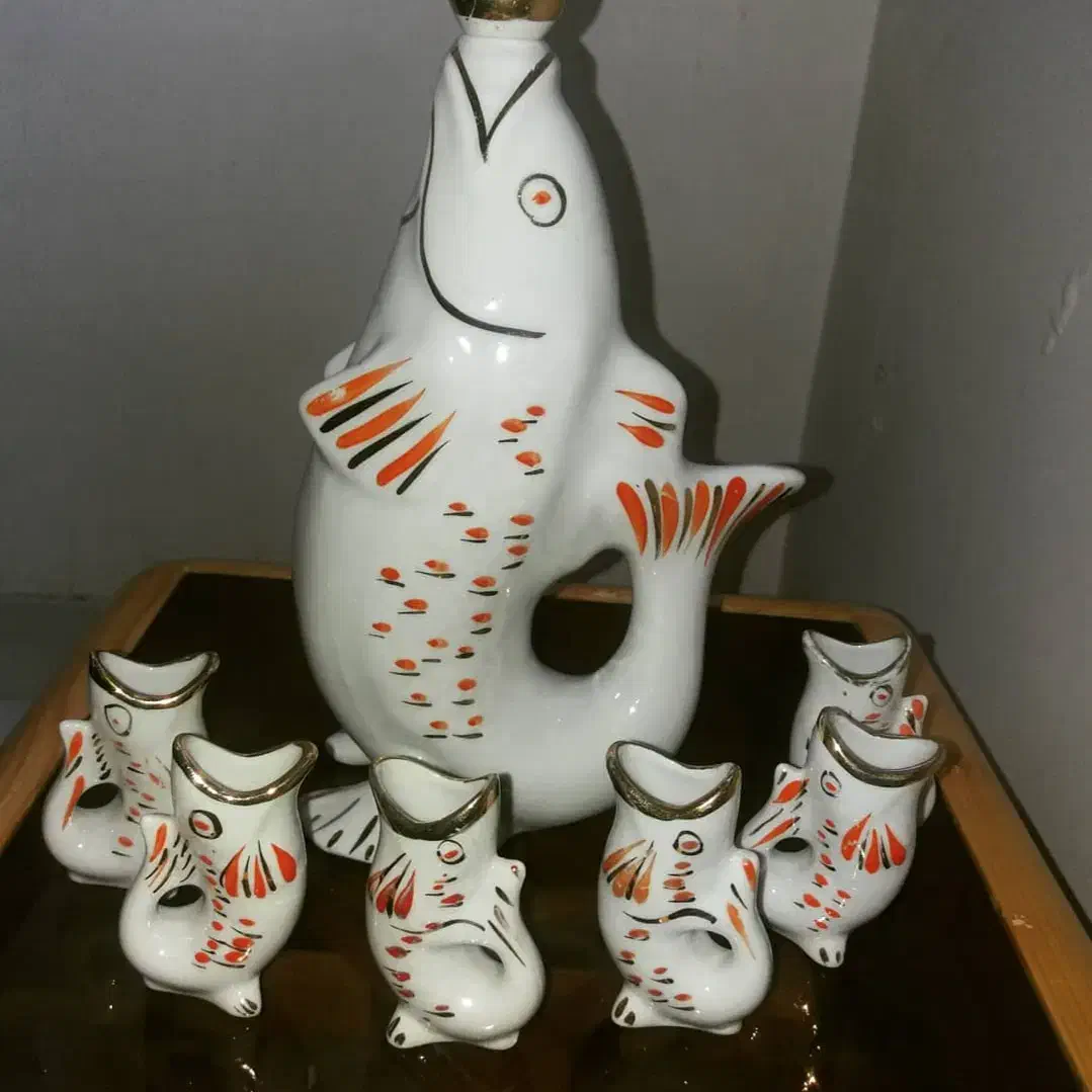 ظروف قدیمی|ظروف سرو و پذیرایی|کرج, مصباح|دیوار