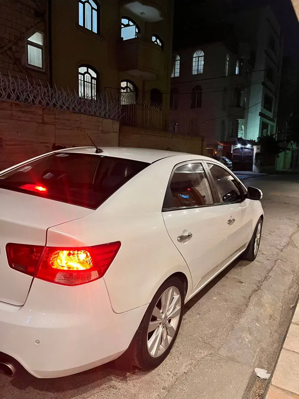 سراتو ۲۰۱۱ وارداتی موتور ۲۰۰۰ سفید صدفی فول|خودرو سواری و وانت|مشهد, خرمشهر|دیوار