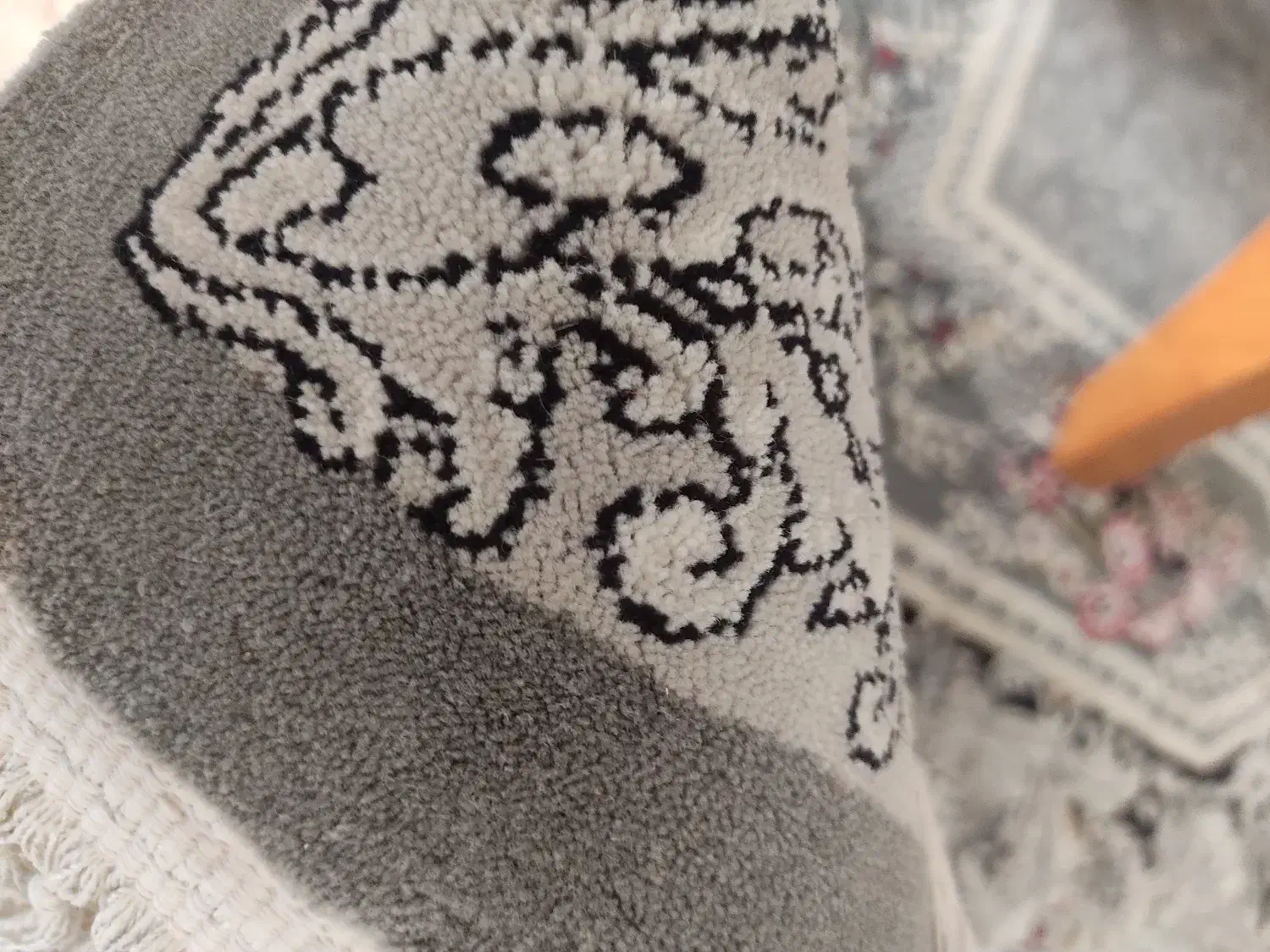 یک تخته فرش ۹ متری ۷۰۰ شانه|فرش|تهران, نارمک جنوبی|دیوار