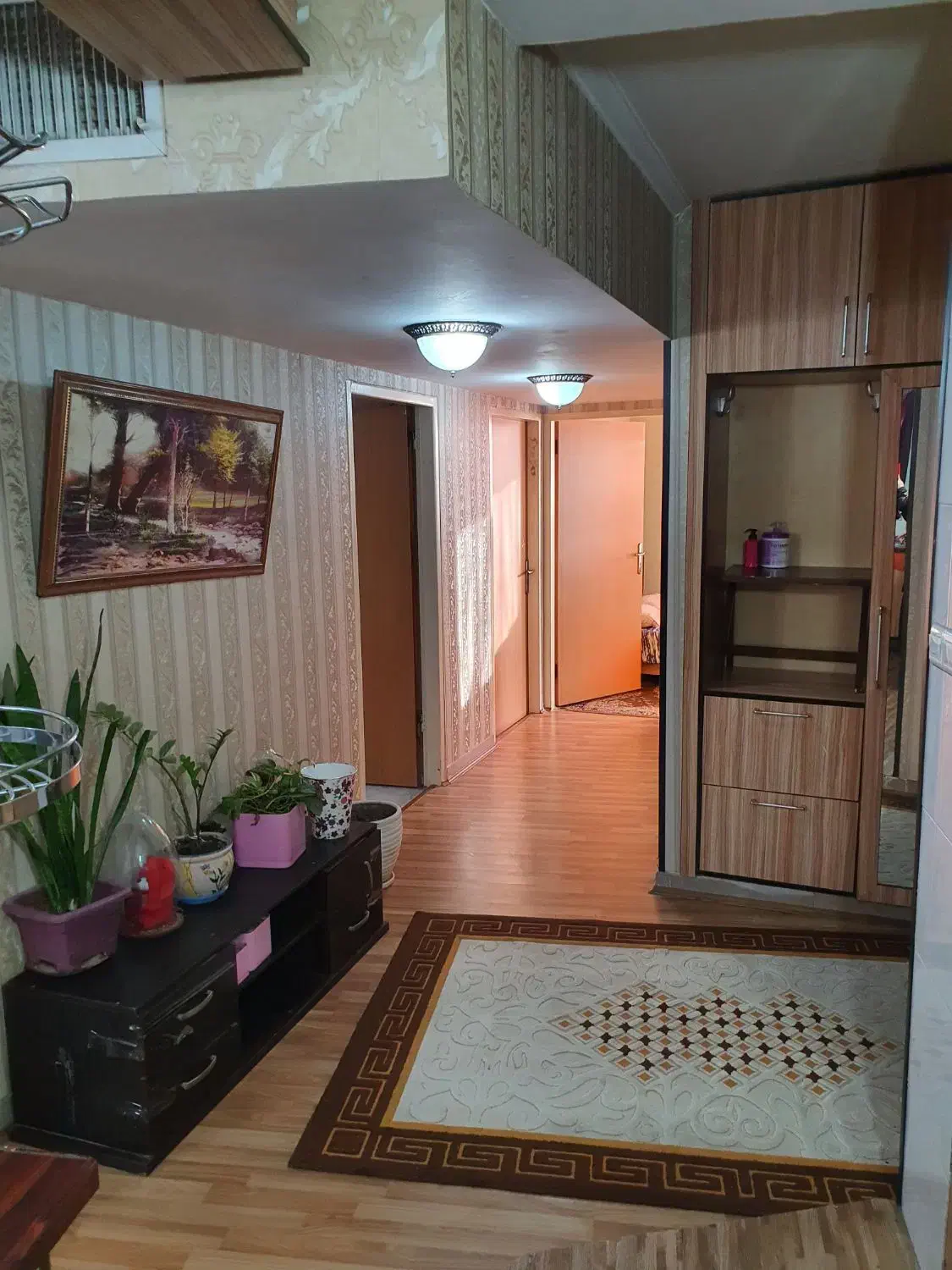 واحد مبله دو خواب صدرا|اجارهٔ کوتاه‌مدت آپارتمان و سوئیت|شیراز, شهرک گلستان|دیوار