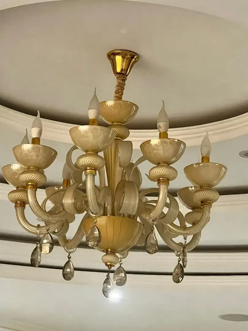 لوستر کریستالی ۸ شاخه کلاسیک در حدنو|لوستر و چراغ آویز|رشت, استقامت ۱|دیوار
