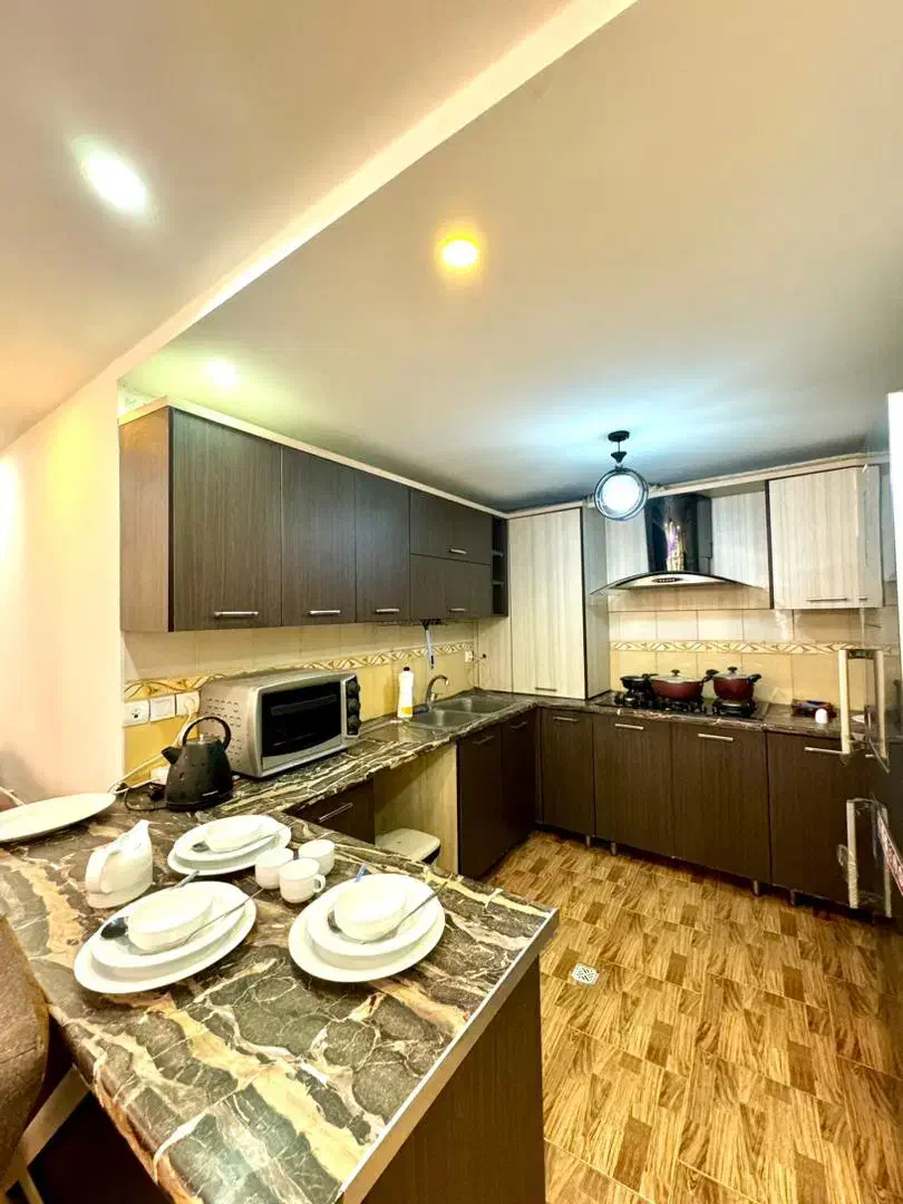 منزل مبله .هتل اپارتمان . سوییت|اجارهٔ کوتاهمدت آپارتمان و سوئیت|شیراز, تاچارا|دیوار