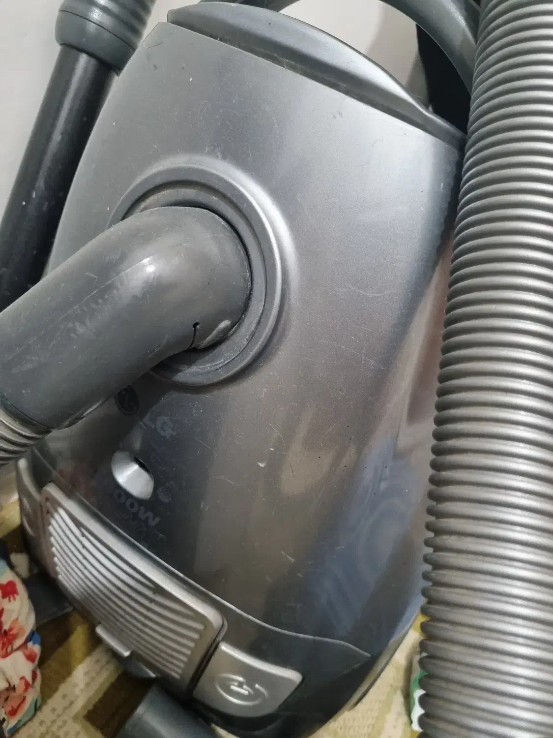 جاروبرقی|جاروبرقی، جارو شارژی، بخارشو|صومعهسرا, |دیوار