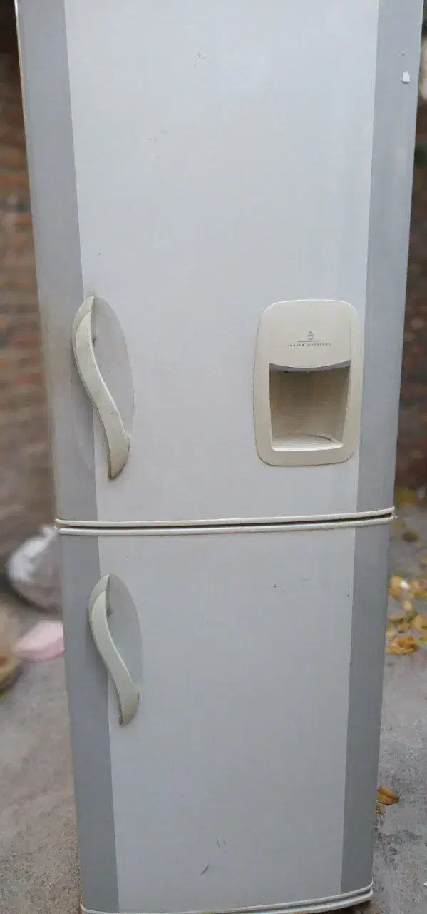 یخچال دو در در حد تمیز بدون عیب|یخچال و فریزر|بوکان, |دیوار