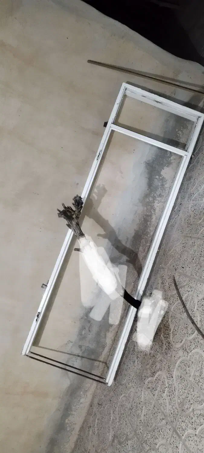 درب و چارچوب اتاق خواب در حد نو|مصالح و تجهیزات ساختمان|آبدانان, |دیوار