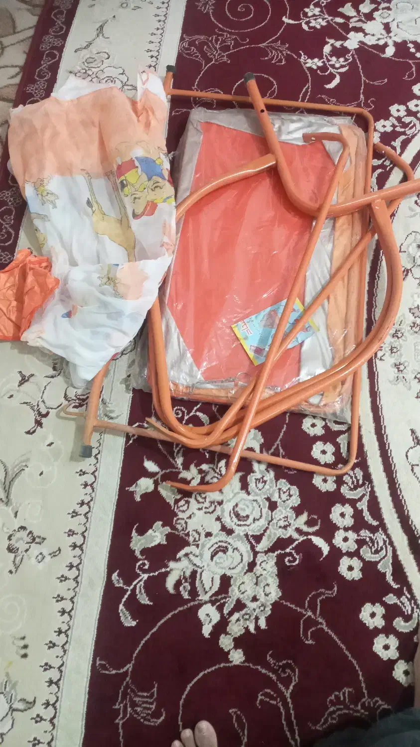 گهواره نو هنوز استفاده نشده|تخت و صندلی بچه|تایباد, |دیوار