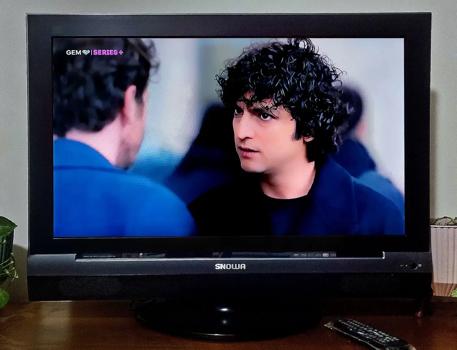 تلویزیون ۳۲ اینچ اسنوا (اصل کره)|تلویزیون و پروژکتور|تبریز, |دیوار