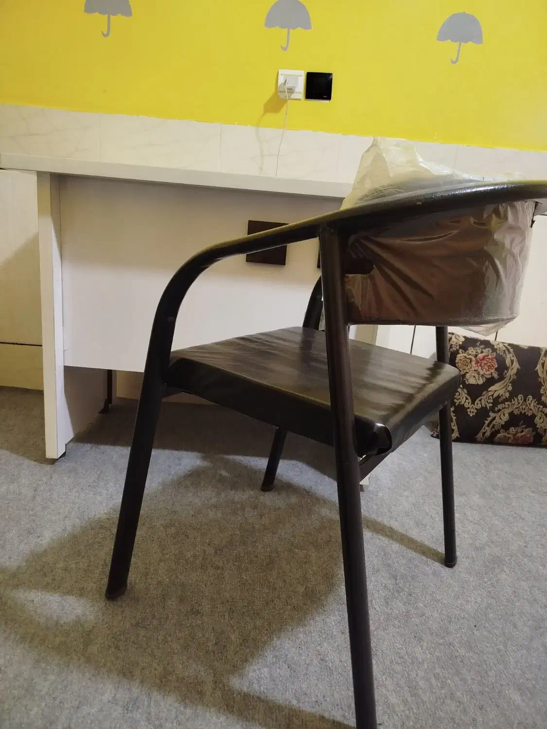 میزوصندلی|صندلی و نیمکت|الیگودرز, |دیوار