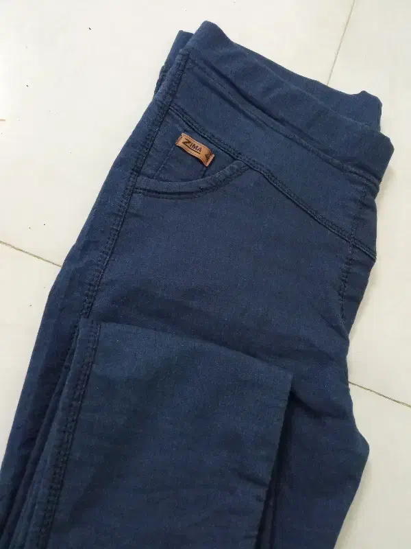 شلوار نو|لباس|قم, هفت تیر|دیوار