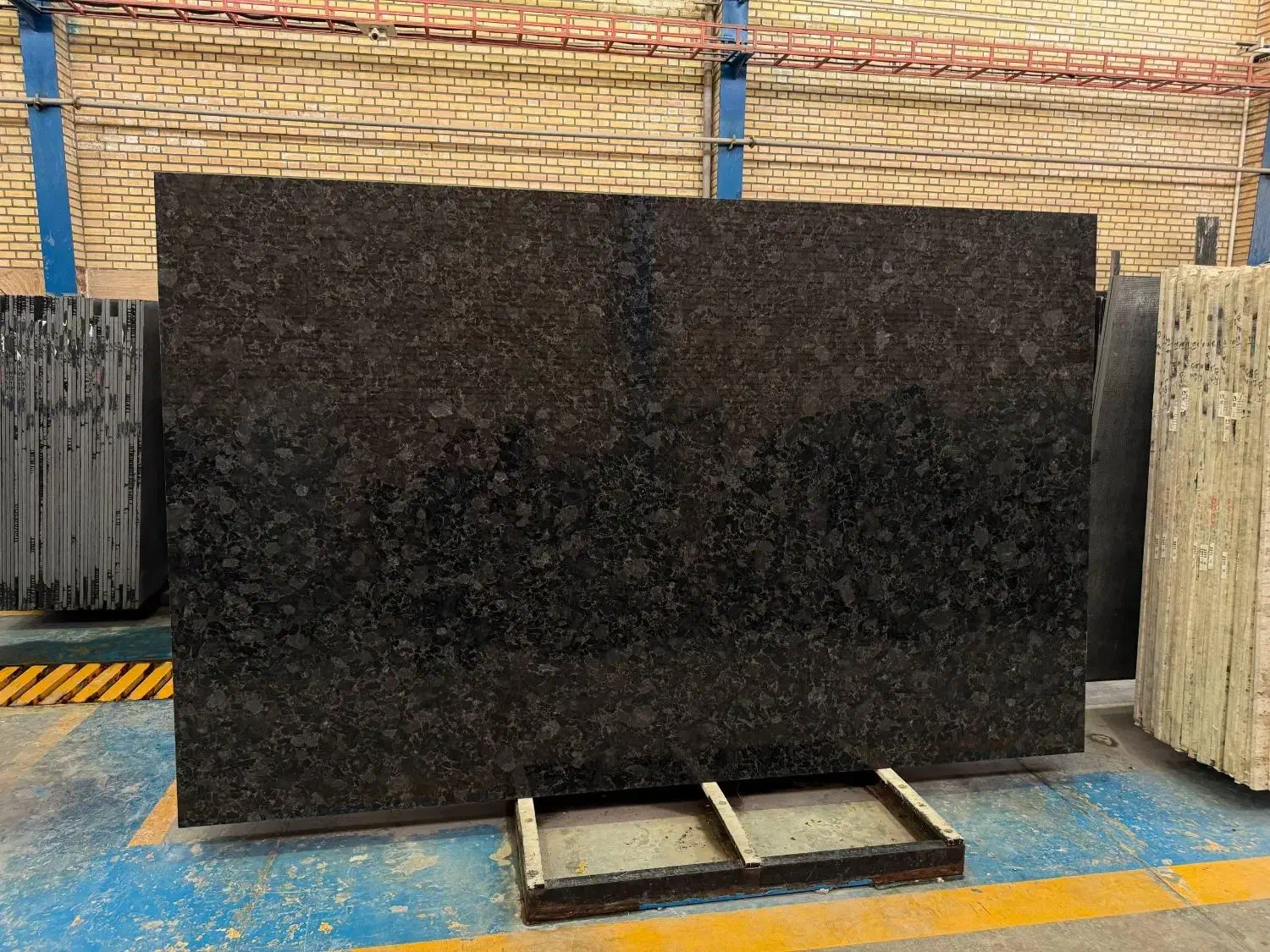 سنگ فروشی و حکاکی امین دهبان  جنب پمپ بنزین|مصالح و تجهیزات ساختمان|لیکک, |دیوار