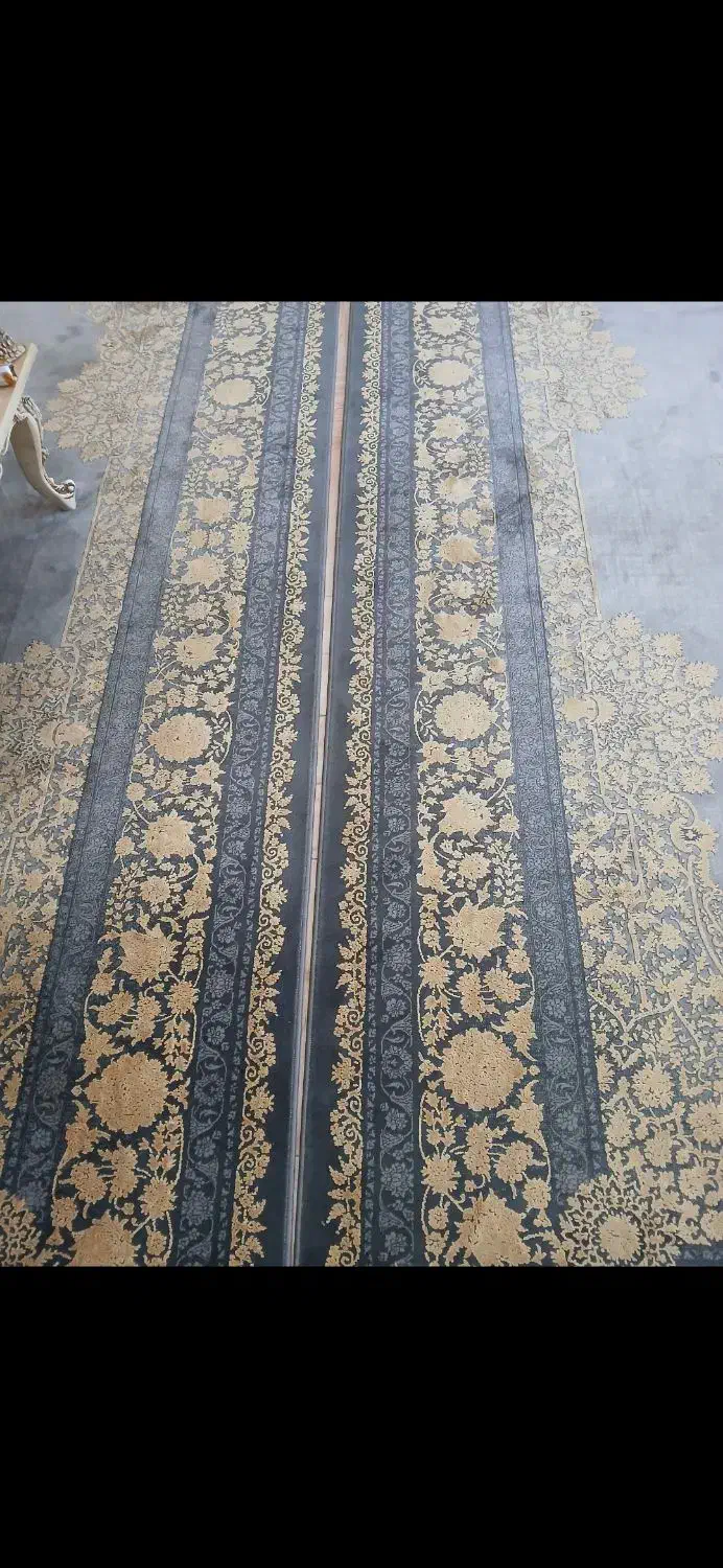 فرش وینتیج بسیار چشم نواز|فرش|کیش, |دیوار