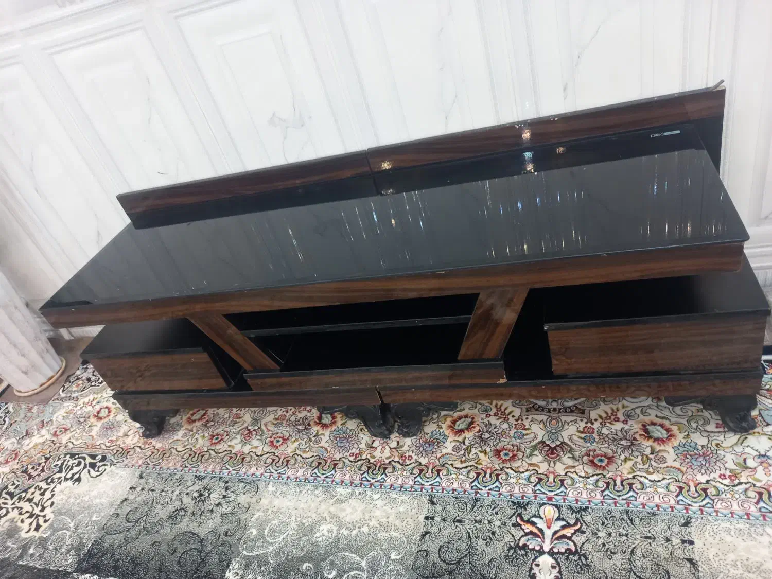 میز تی وی|میز تلویزیون|ایوان, |دیوار