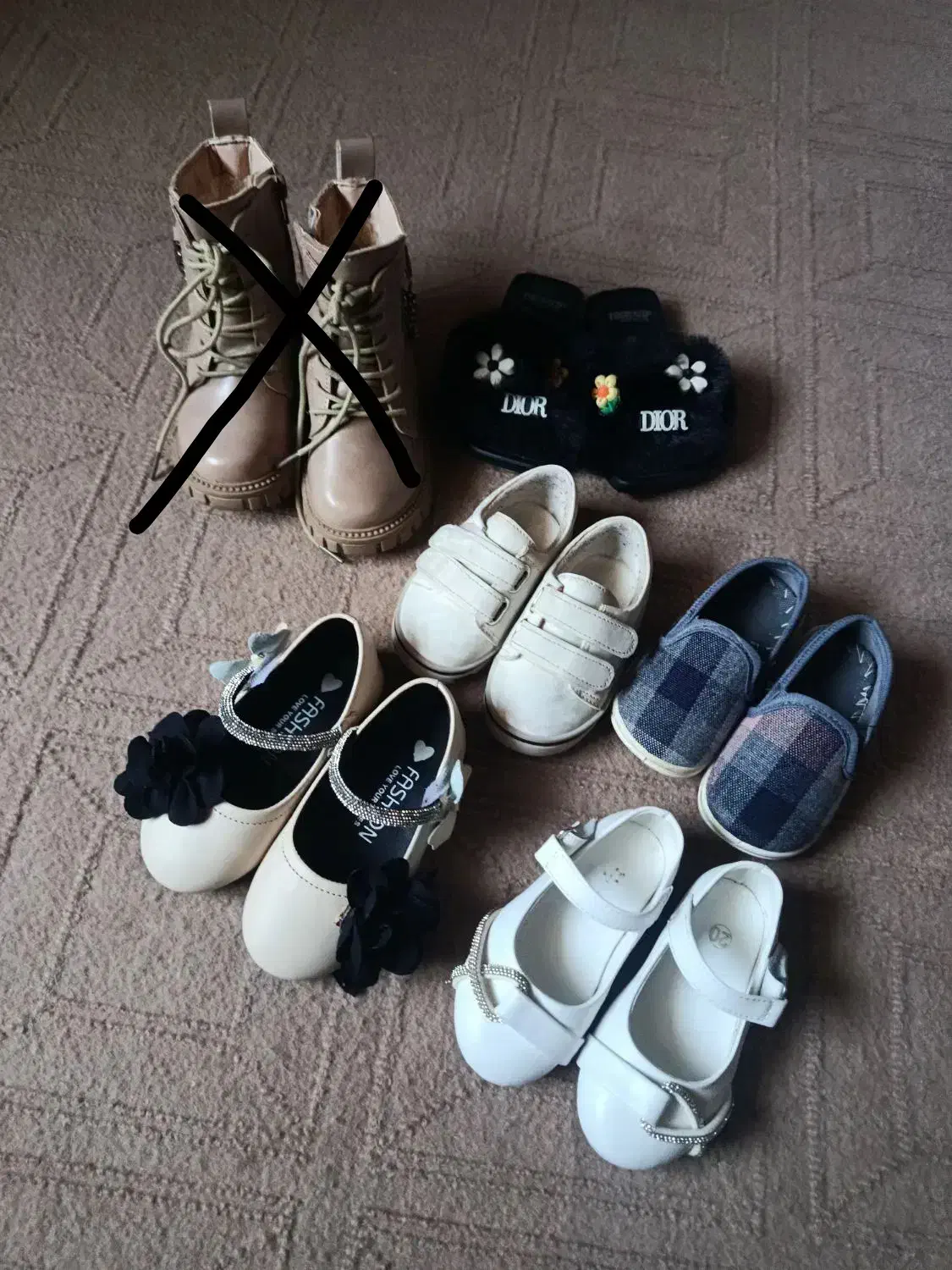 نیم بوت کفش مناسب سیسمونی|کفش و لباس بچه|مشهد, سپاد|دیوار