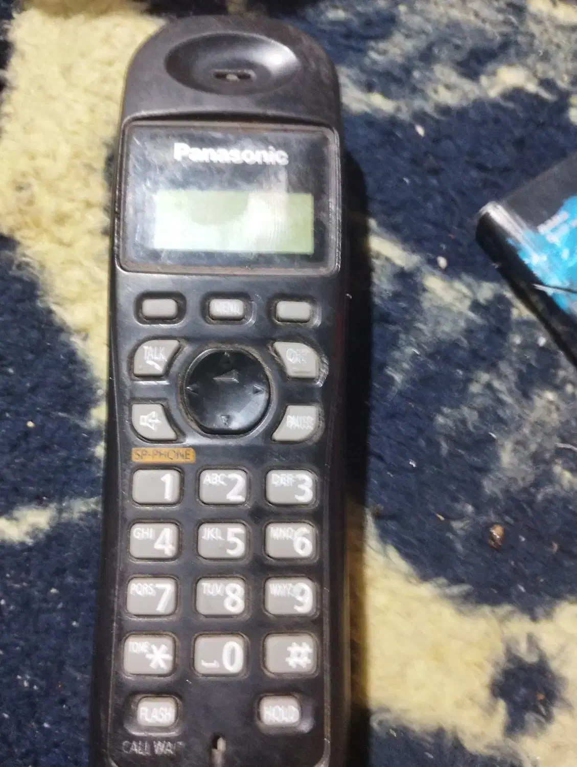 تلفن بیسیم ‌|تلفن رومیزی|قم, قلعه کامکار|دیوار