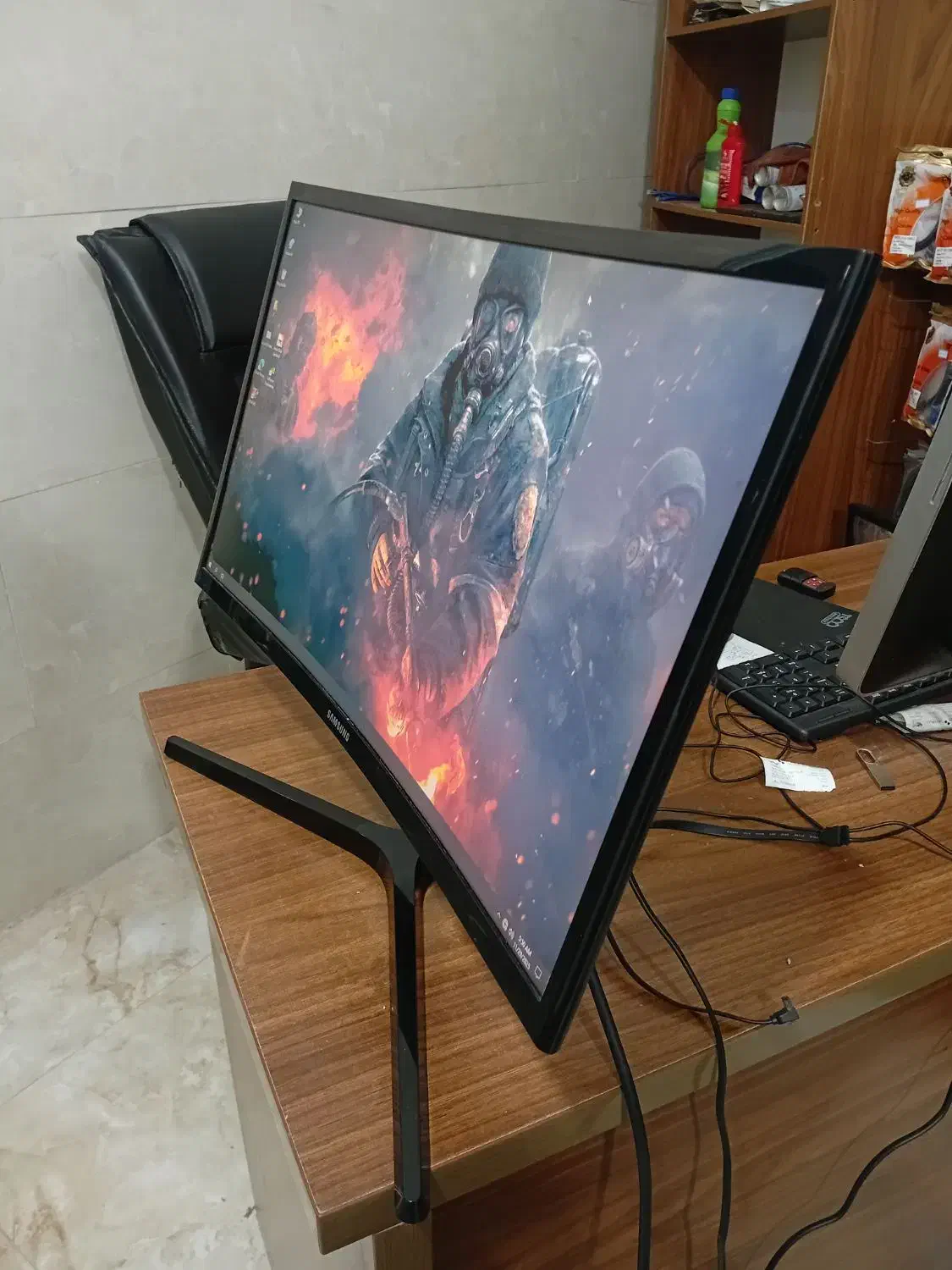 مانیتور ۲۴ اینچ خمیده گیمینگ برند SAMSUNG|قطعات و لوازم جانبی رایانه|بابل, |دیوار