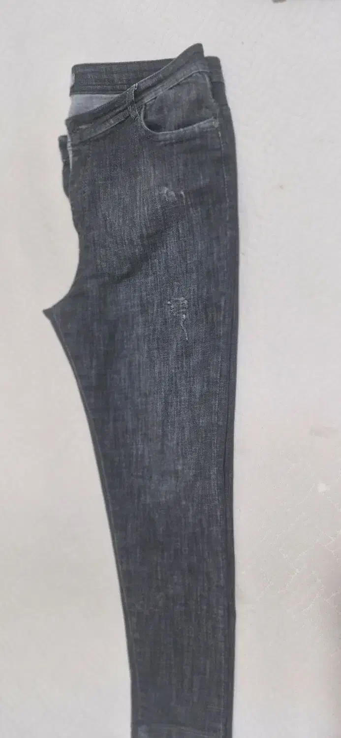 شلوار جین رنگ زغالی سایز ۴۶ کاملا سالم|لباس|اصفهان, بهارستان|دیوار