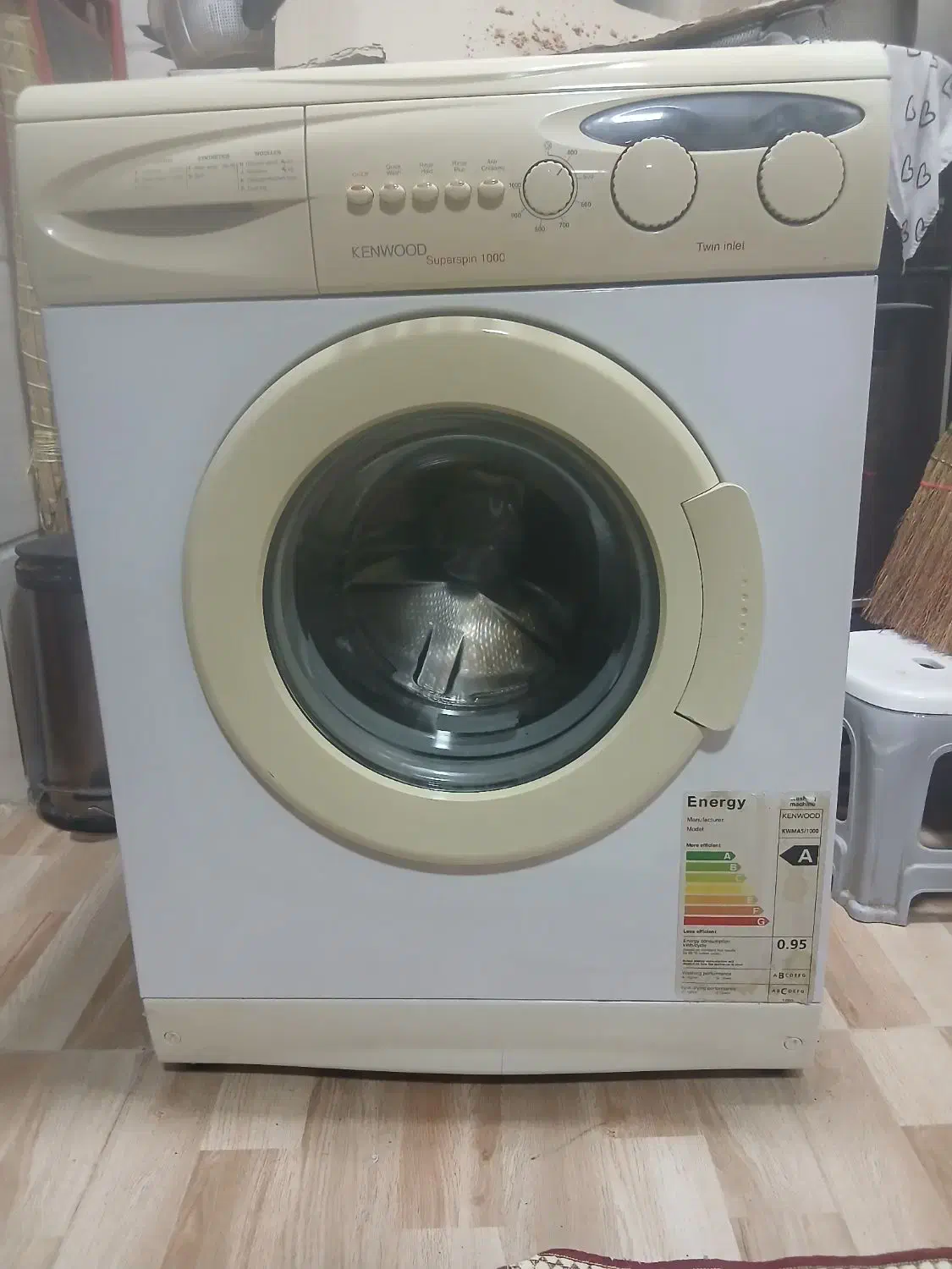 لباسشویی کنوود ب شرط سلامت|ماشین لباسشویی و خشک‌کن لباس|رشت, استقامت ۱|دیوار