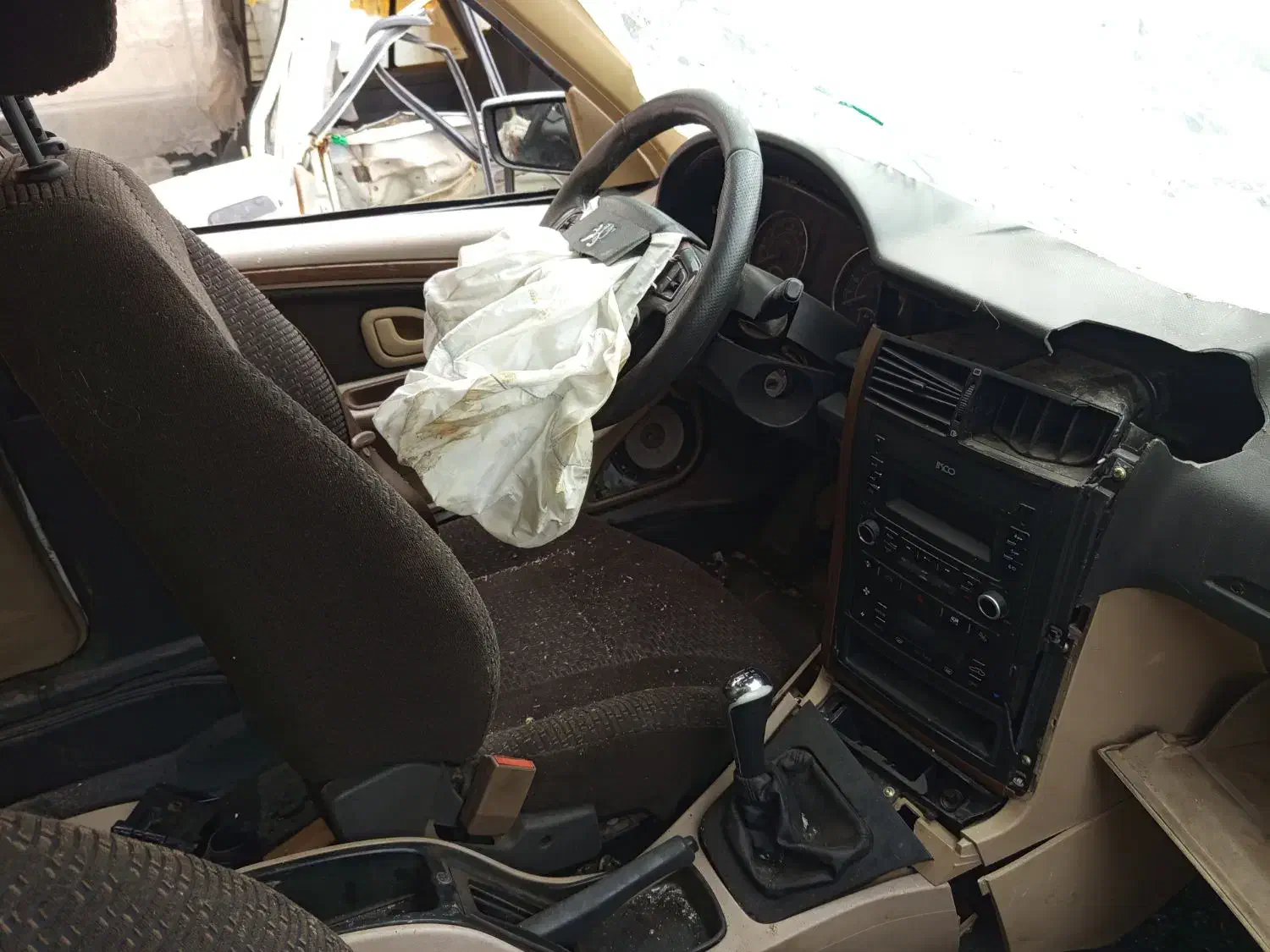 ماشین تصادفی پژو پارس|خودرو سواری و وانت|کاشمر, |دیوار