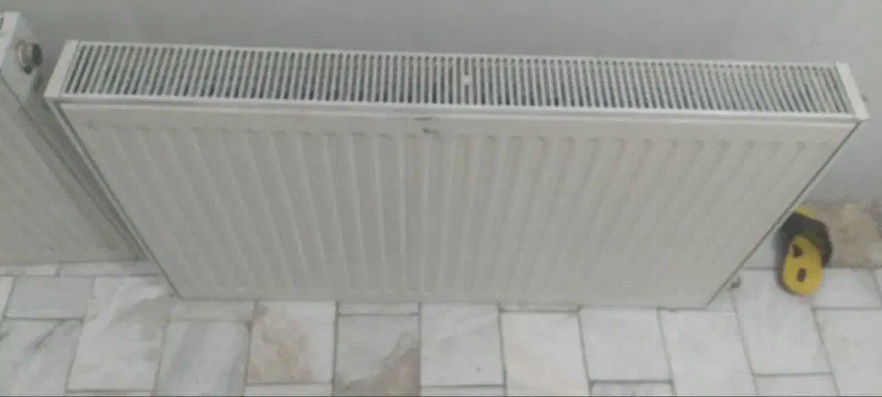 رادیاتور سالم دوعددیک متری معاوضه با خراب|آبگرمکن، پکیج، شوفاژ|قم, ولیعصر|دیوار