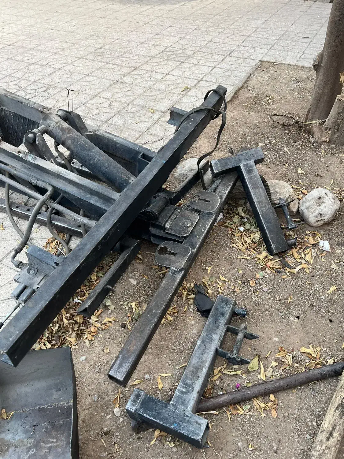 دستگاه بوکان سالم باسپر سنگین|قطعات یدکی و لوازم جانبی|شیراز, ملاصدرا|دیوار