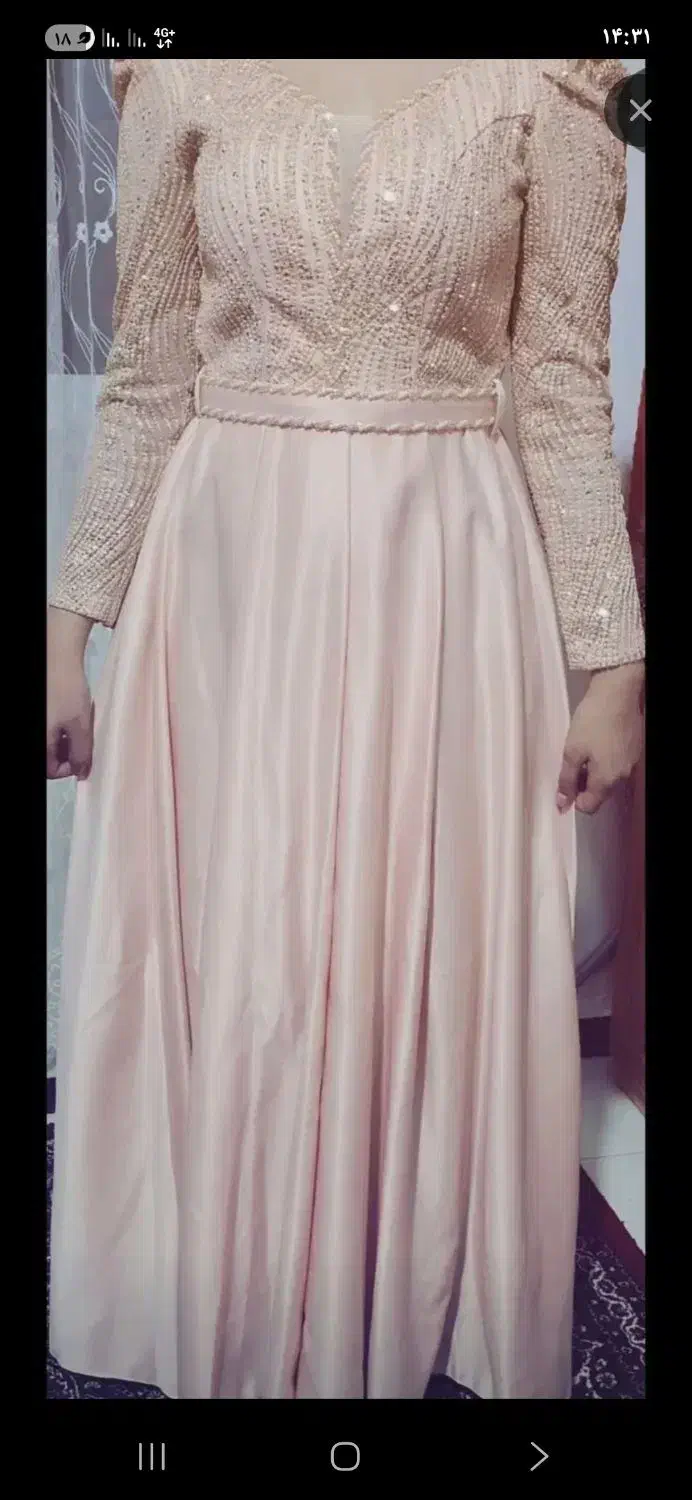 لباس مجلسی|لباس|هشتگرد, فاز ۷ مهستان|دیوار