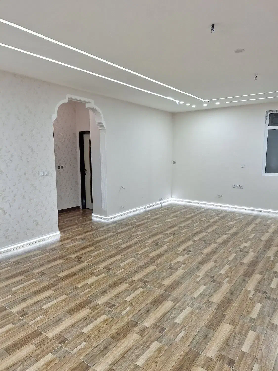 برقکار حرفهای لاین نوری و قرنیز نوری هوشمندسازی|خدمات پیشه و مهارت|خرمآباد, |دیوار