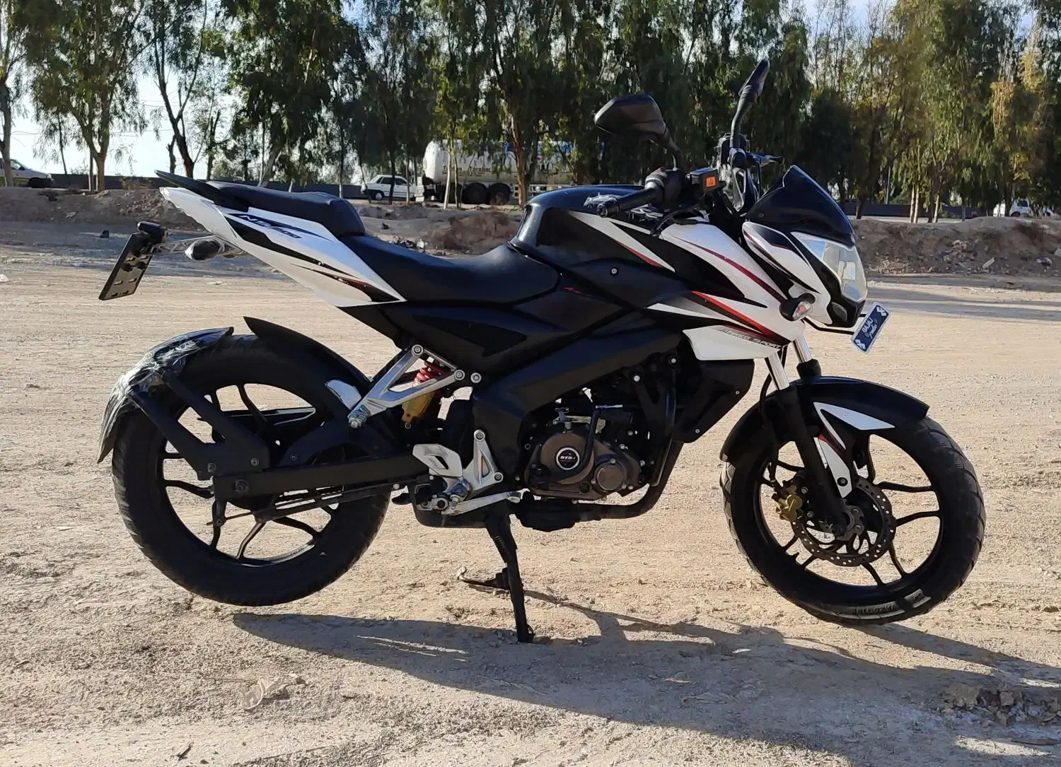 ns 150|موتورسیکلت|قم, شهرک فاطمیه|دیوار