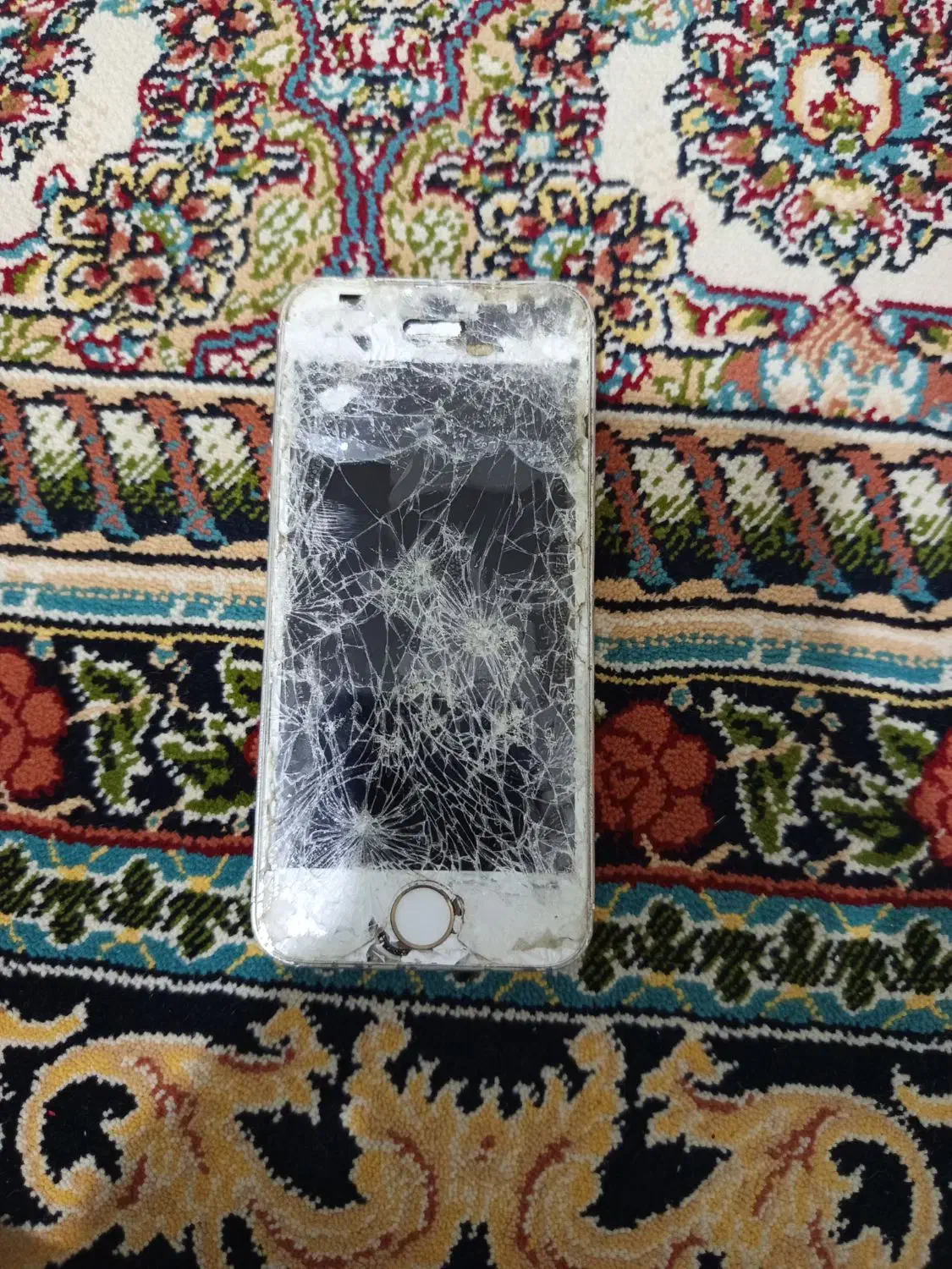 آیفون 5s|موبایل|قم, قلعه کامکار|دیوار