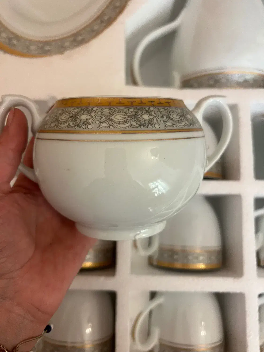 سرویس چینی نو در جعبه ۱۸ نفره|ظروف سرو و پذیرایی|تهران, محمودیه|دیوار