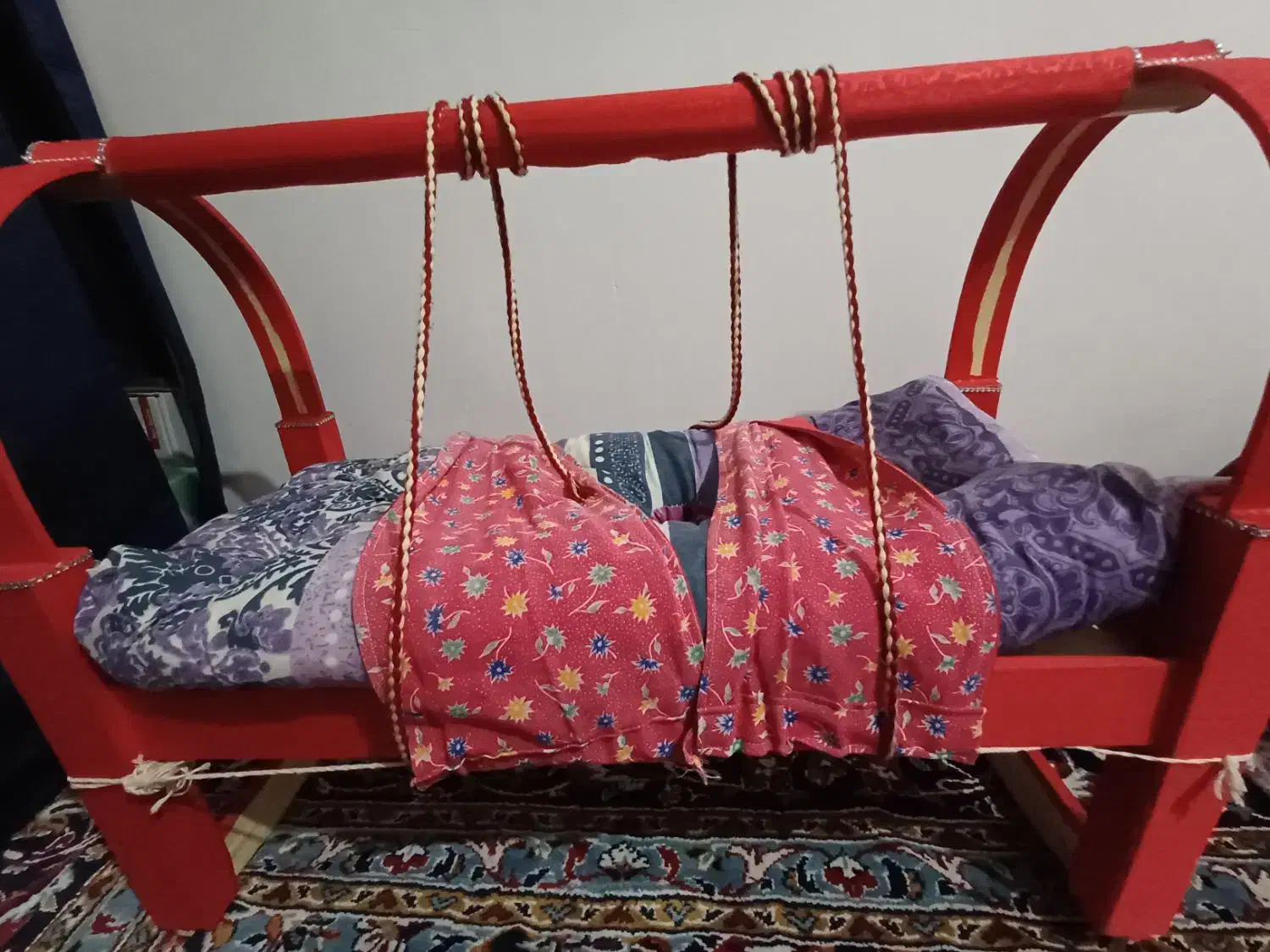 گهواره(بشکه)|تخت و صندلی بچه|سنندج, |دیوار