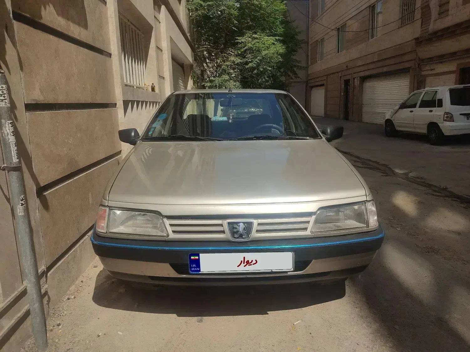 پژو ۴۰۵ مدل ۸۳ در حد|خودرو سواری و وانت|هشتگرد, شهرک گلخانه|دیوار