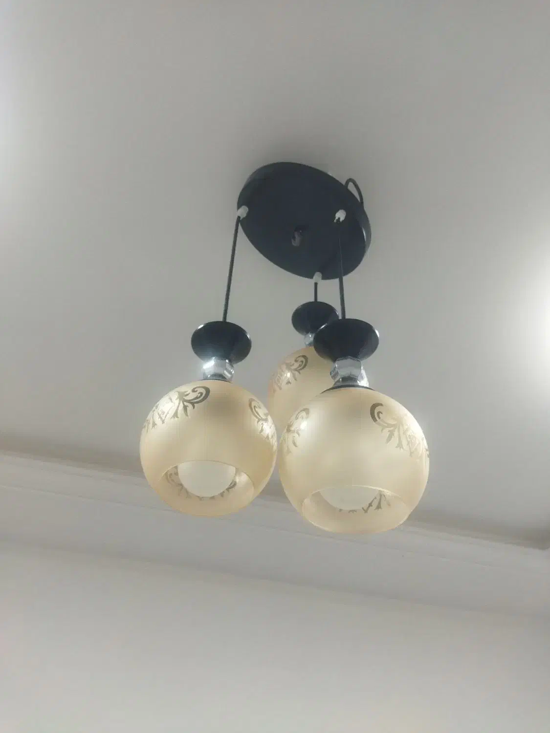 لوستر خیلی زیبا|لوستر و چراغ آویز|دره شهر, |دیوار