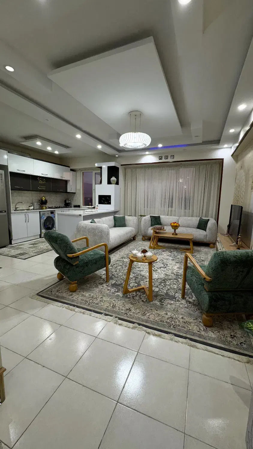 فاز۴/لوکس/۸۰متر/بدون مشرف|فروش آپارتمان|پرند, فاز ۴|دیوار