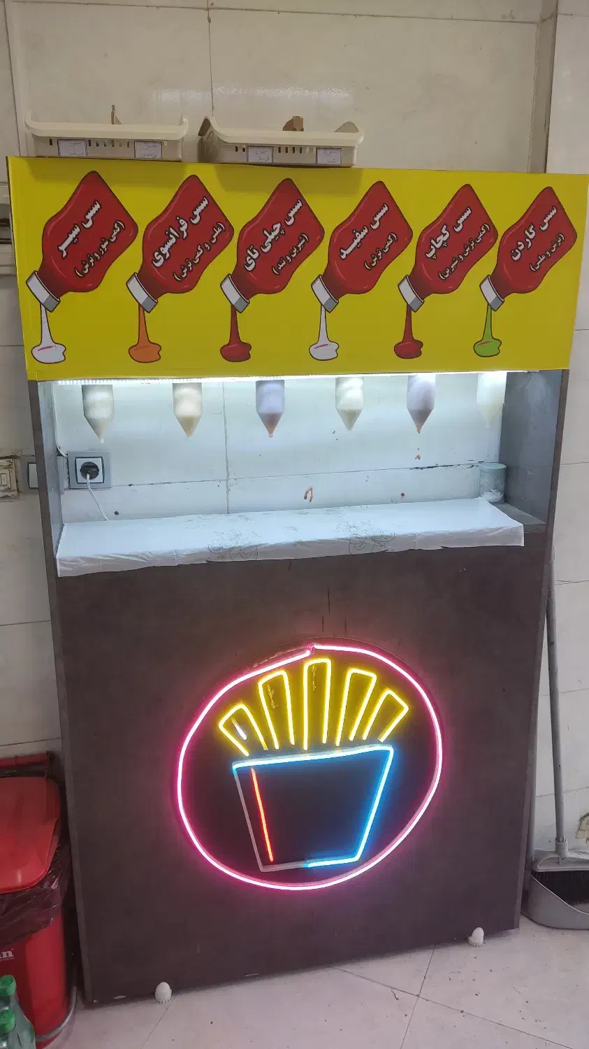 جا سس پمپی|ظروف نگهدارنده، پلاستیکی، یکبارمصرف|گلپایگان, |دیوار