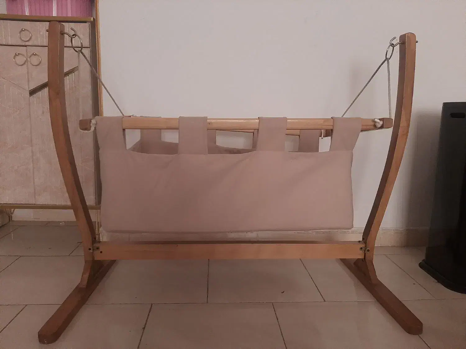 گهواره چوبی|اسباب و اثاث بچه|قرچک, زیبا شهر|دیوار