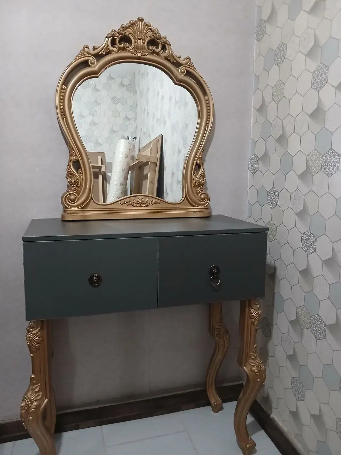 میز آریش|آینه|کرج, خرمدشت|دیوار